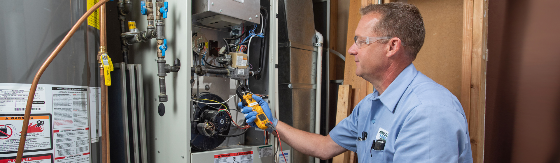 servicechoice worker checking furnace